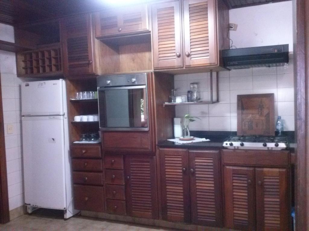 Petit Hotel Caraguata Пуерто Игуасу Екстериор снимка