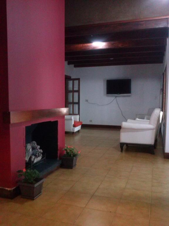 Petit Hotel Caraguata Пуерто Игуасу Екстериор снимка