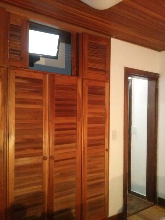 Petit Hotel Caraguata Пуерто Игуасу Екстериор снимка
