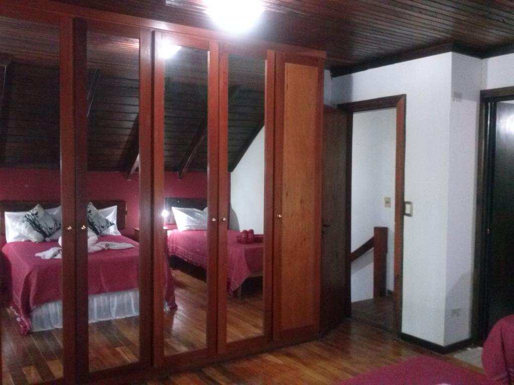 Petit Hotel Caraguata Пуерто Игуасу Екстериор снимка