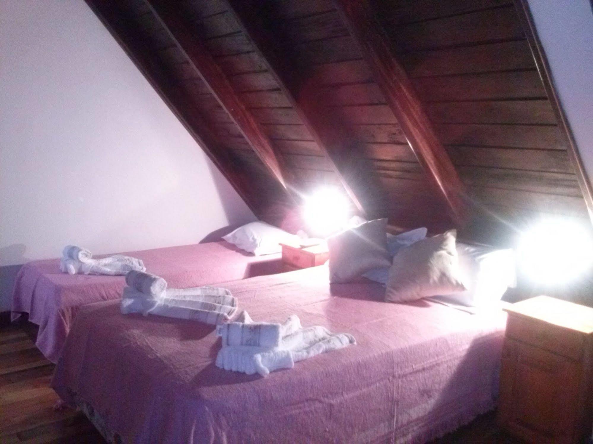 Petit Hotel Caraguata Пуерто Игуасу Екстериор снимка