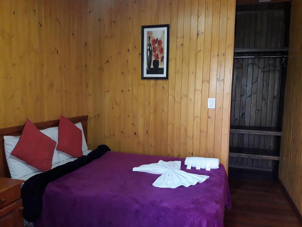 Petit Hotel Caraguata Пуерто Игуасу Екстериор снимка