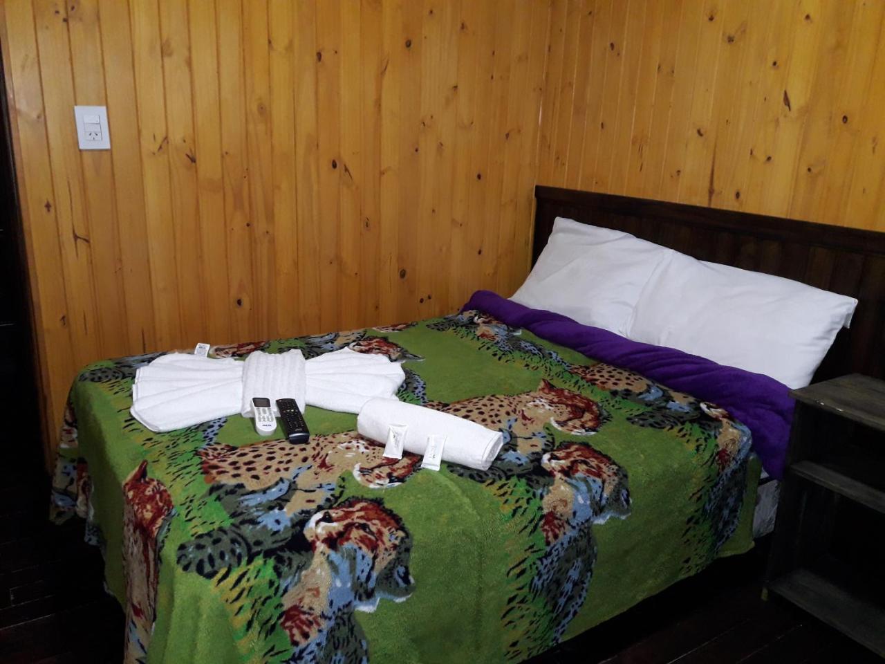 Petit Hotel Caraguata Пуерто Игуасу Екстериор снимка